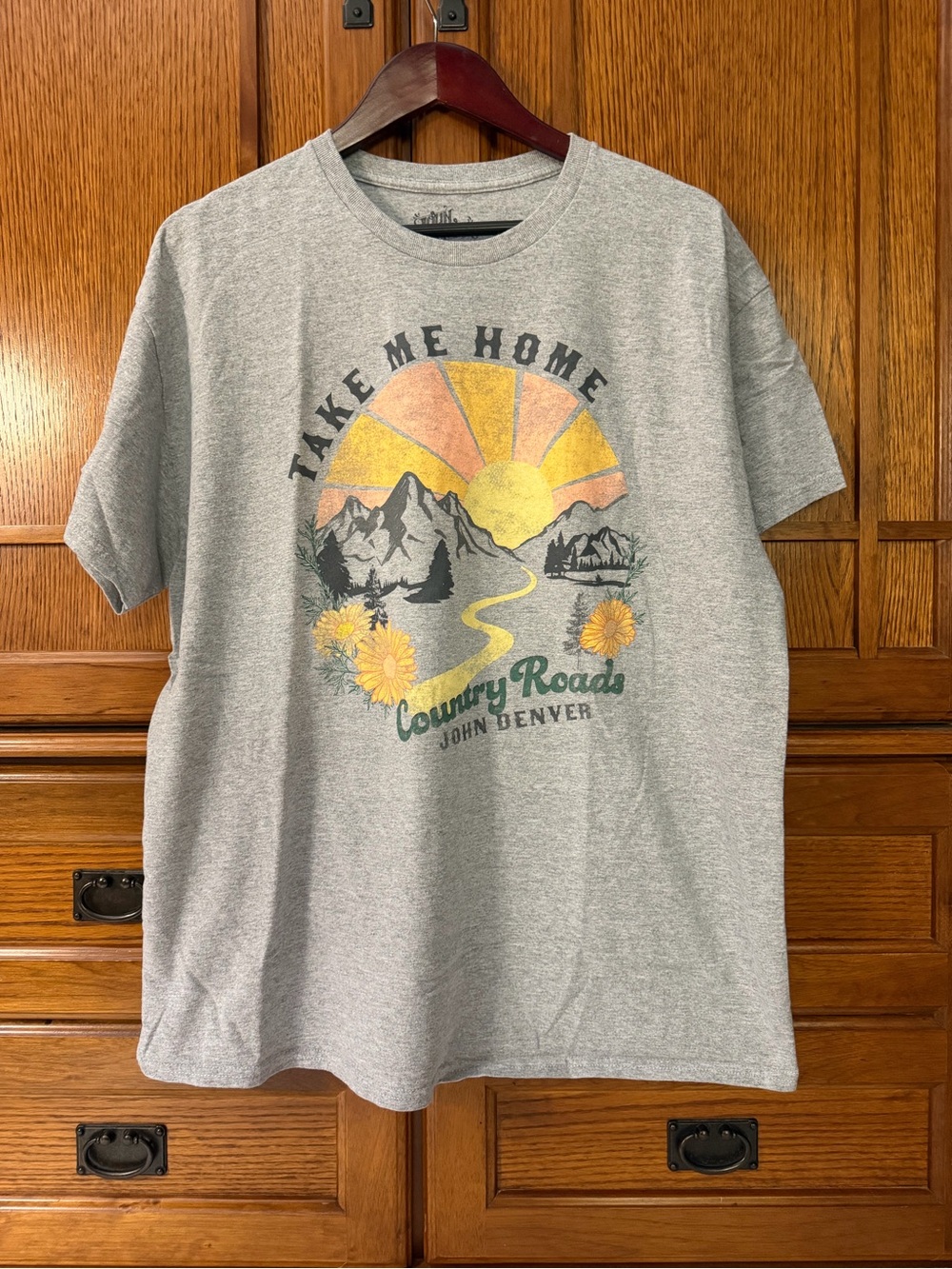 John Denver Take Me Home Country Roads Graphic Tee Folk Music Festival 70s Boho